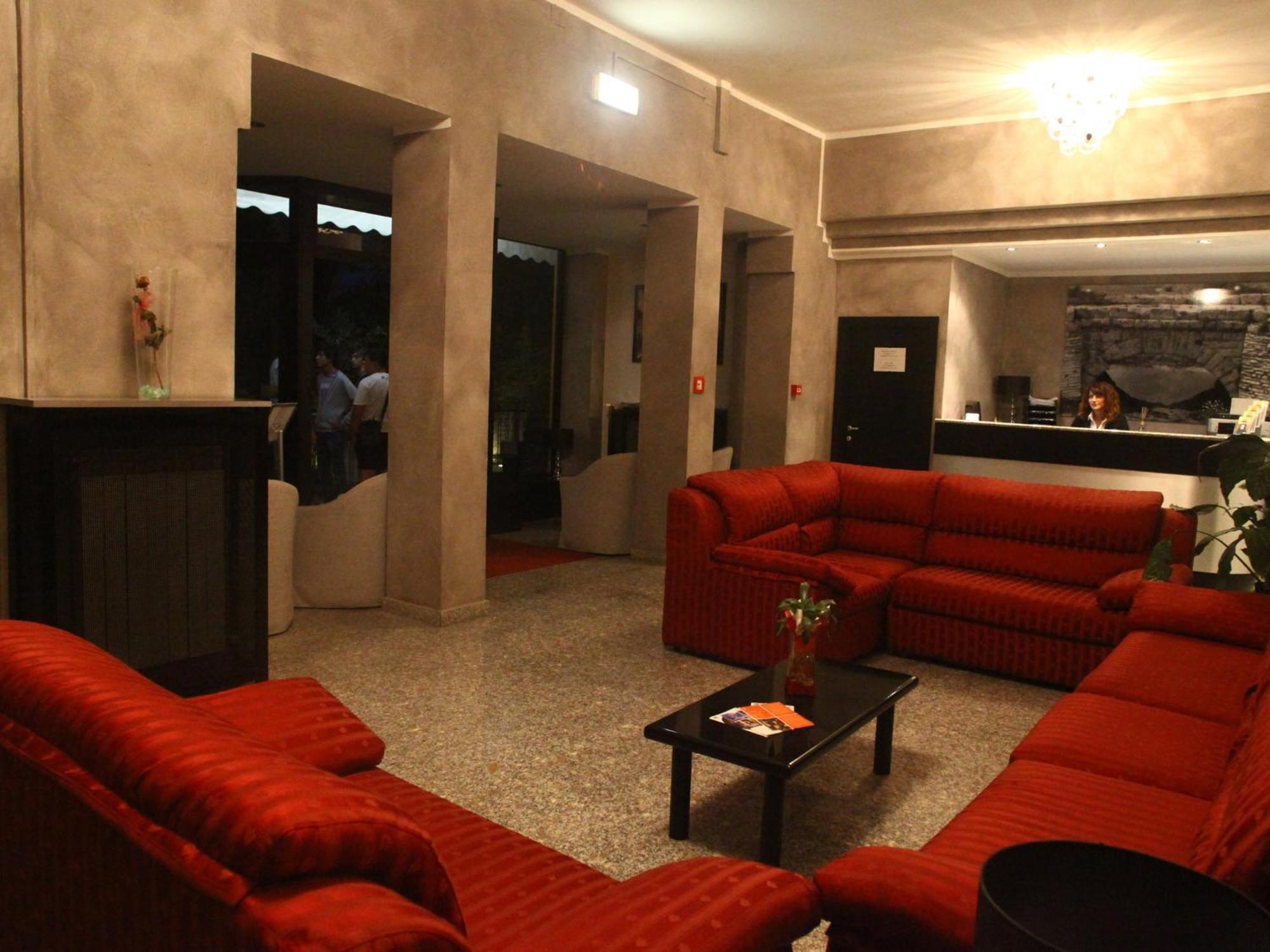 Hotel Pineta Cagli Εξωτερικό φωτογραφία